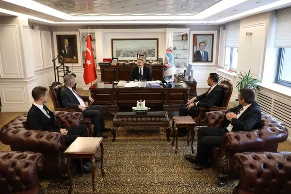 Türkiye Faal Futbol Hakemleri ve Gözlemcileri Derneği’nden Melikgazi’ye ziyaret