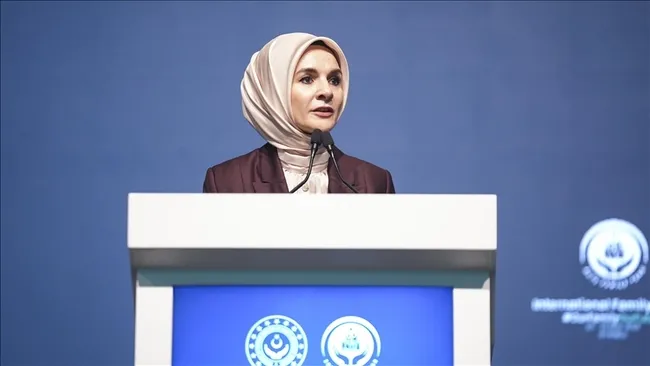 bakan-goktas-kararliyiz-diyerek-duyurdu-sosyal-medya-kullanimina-yeni-duzenleme-1776370287854.jpg Bakan Göktaş