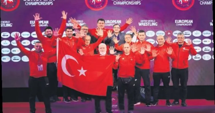 Şampiy10’un gözü Karelin’in rekorunda