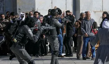 Son dakika: İsrail polisinden Mescid-i Aksa’da bulunan Kıble Mescidi’ne baskın!