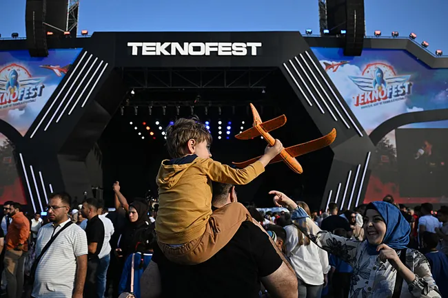 sanliurfada-teknofest-coskusu-suruyor-kaan-ve-anka-iii-gorucuye-cikti-1790873475302.jpg
