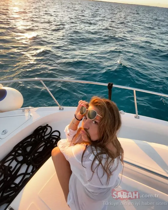 Aslı Enver’ın sır gibi sakladığı kardeşine bakın! Minik Elay’ın teyzesi mest etti!