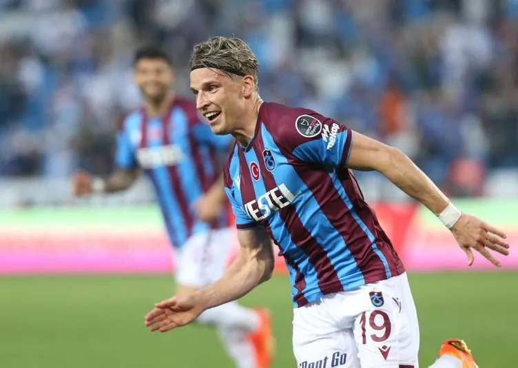 Son dakika haberi: Süper Lig’in gol kralından Trabzonspor’a müjde! Dev transfer için göz kırptı...