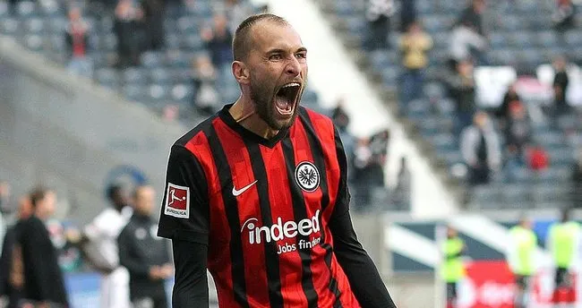 Kalp krizi geçiren Hollandalı Bas Dost futbola ara verecek