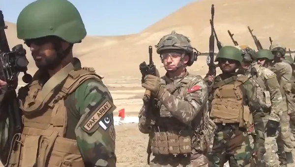 uc-kardes-2021-tatbikati-suruyor-bakude-guc-gosterisi-1631570820024.jpg uc kardes 2021 tatbikati suruyor bakude guc gosterisi 1631570820024