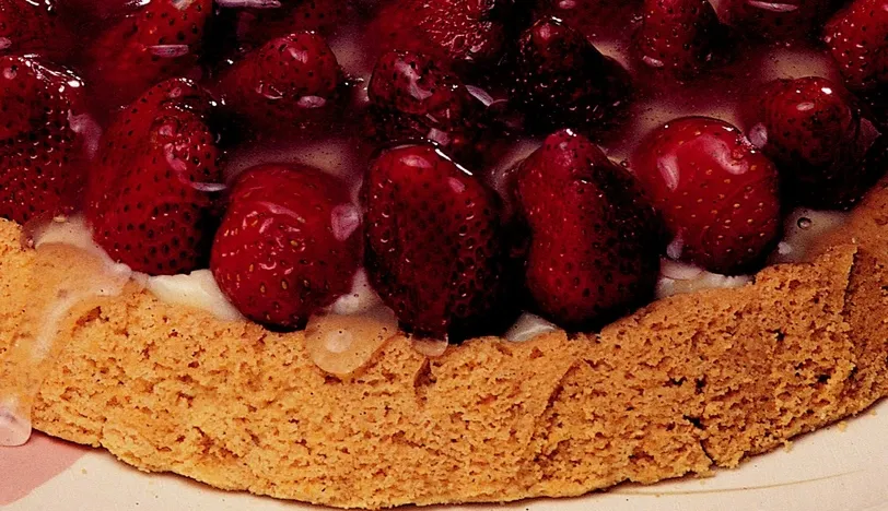 Çilekli Turta Tarifi