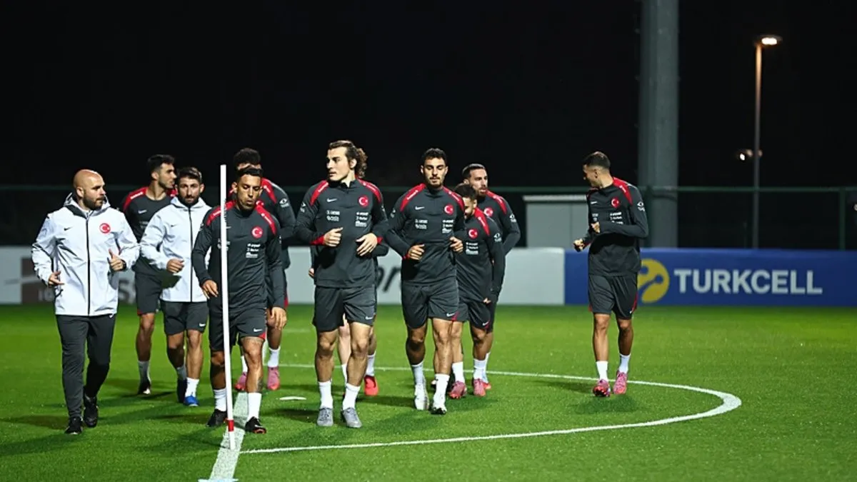 A Milli Futbol Takımı’nda Bulgaristan ve İspanya maçı hazırlıkları başladı A Milli Futbol Takımı’nda Bulgaristan ve İspanya maçı hazırlıkları başladı