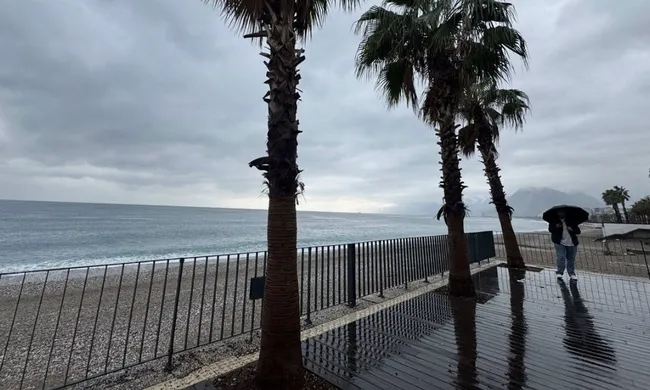 son-dakika-meteorolojiden-kritik-uyari-9-ilde-kuvvetli-saganak-ve-firtina-o-tarihlerde-semsiyesiz-cikmayin-1762323541471.jpg (1039×624)