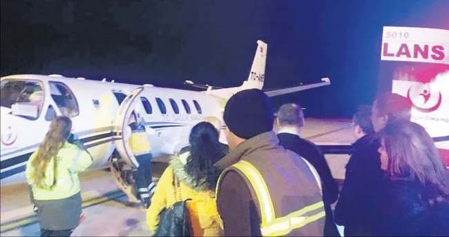 Umrede rahatsızlanınca ambulans uçakla alındı