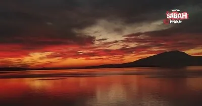 Gökyüzü kızıla boyandı, mest eden manzara ortaya çıktı | Video