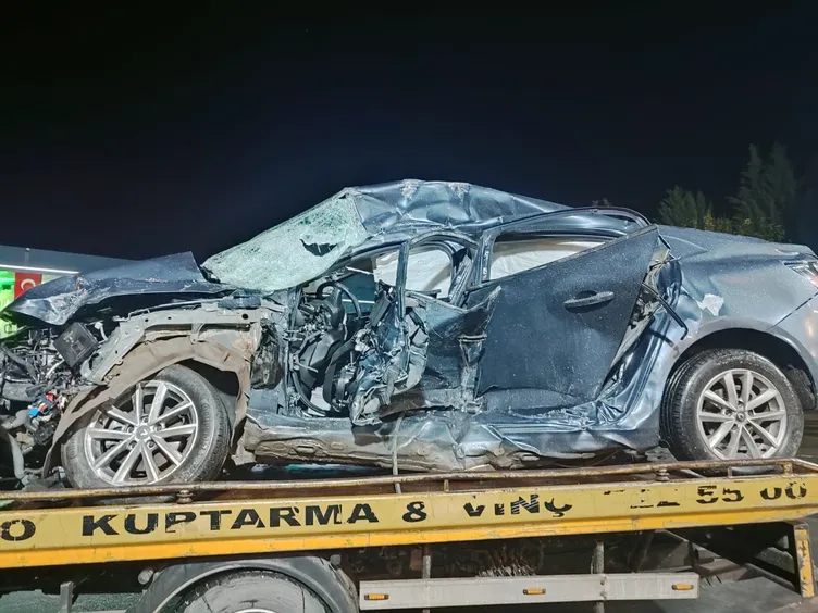 Kazanın adresi Antalya: Çarpıştığı otomobille birlikte metrelerce sürüklendi! 20 yaşındaki genç…