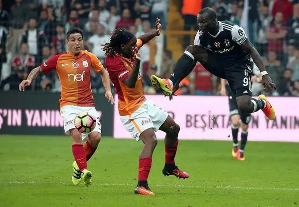Sneijder ve Quaresma kavga eder