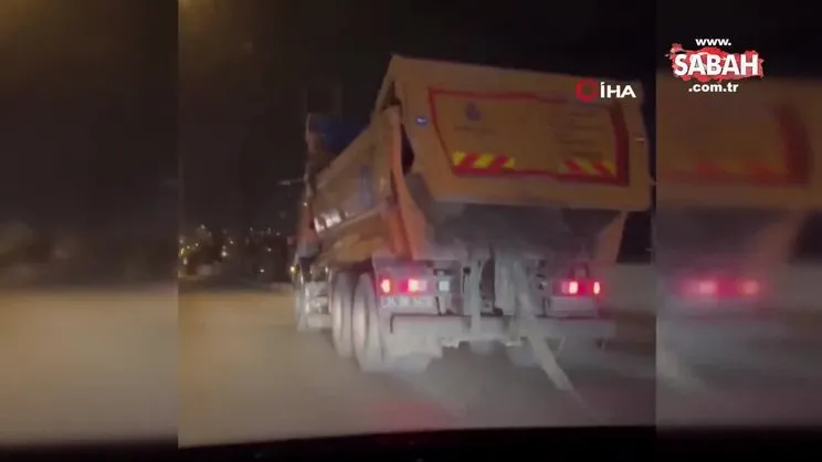 İBB’ye ait hafriyat kamyonun kapağını açık bırakan sürücü yakalandı | Video