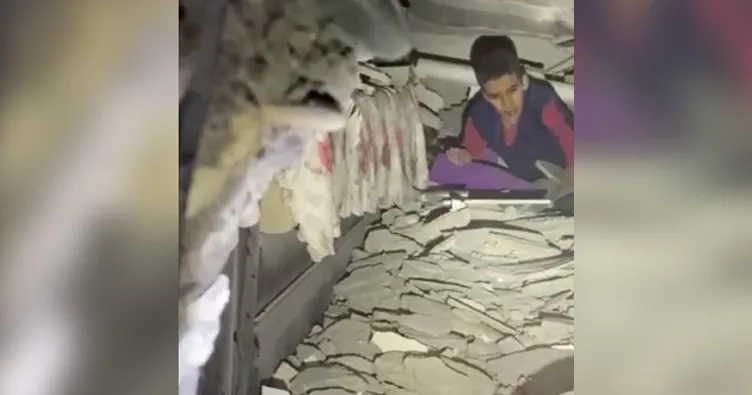207 saat sonra enkazdan sağ çıkmıştı... İşte Berat’ın hayali