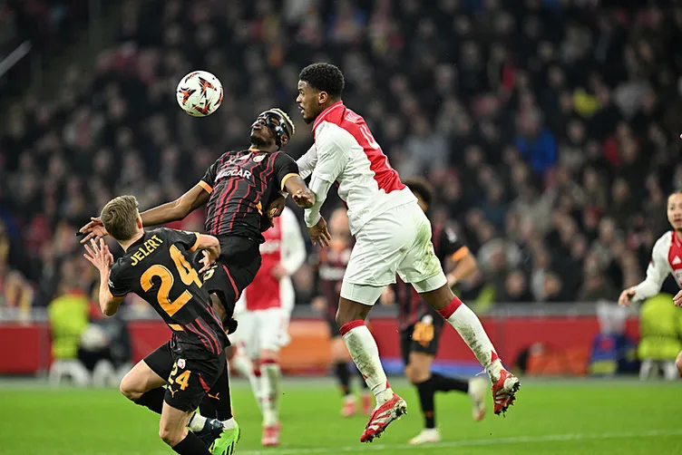 Son dakika haberi: Galatasaray’ın Ajax mağlubiyeti sonrası flaş sözler: Kendi içinde kavgası bitmeyenin dışarıda...