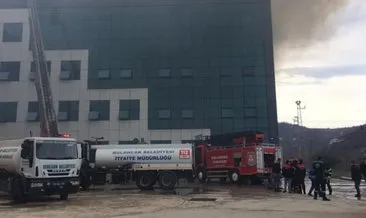 Son dakika: Turizm Fakültesi binasının çatısında yangın çıktı