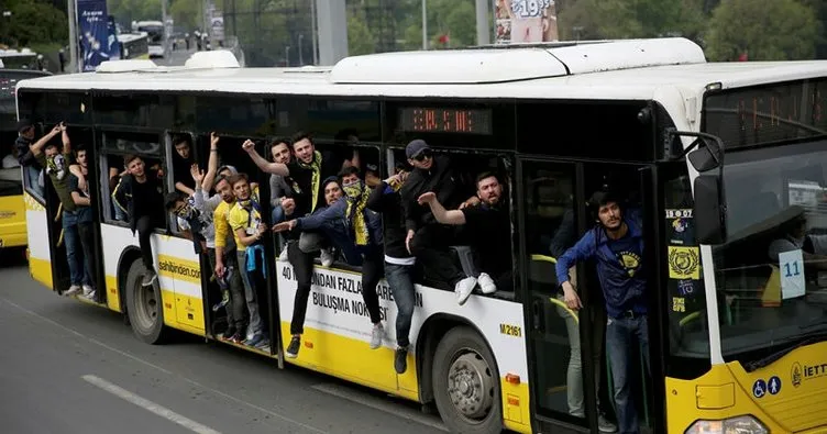 Fenerbahçe taraftarı Vodafone Arenaya ulaştı
