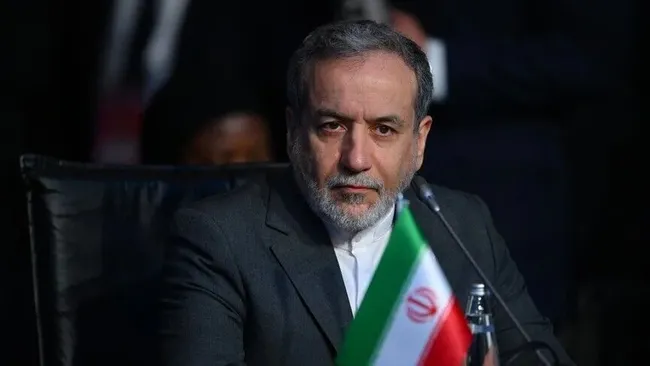irandan-abd-ve-muttefiklerine-gozdagi-mesru-hedef-olarak-kabul-edilecekler-1784835778319.jpeg İran'dan ABD'nin saldırılarına destek veren ülkelere gözdağı: Meşru hedef olarak kabul edilecekler