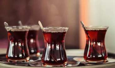Çay demlerken sakın bu hatayı yapmayın! Demliği doldurmadan önce muhakkak...