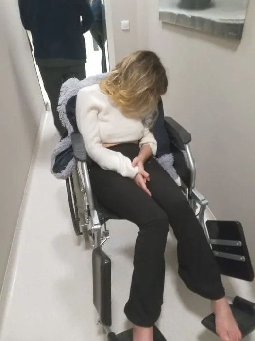 Yanlış operasyon sonrası genç kadın felç kalmıştı! Sorulardan kaçtı! Bülent Cihantimur sus pus...