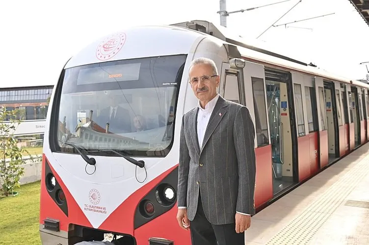 İstanbul’a iki yeni metro hattı müjdesi! Bakan Uraloğlu duyurdu: Bu ay içinde hizmete açılacak