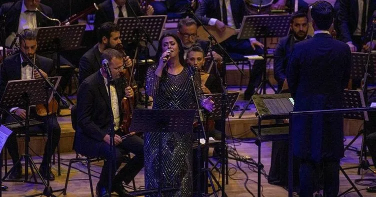 Neşet Ertaş türküleri ile senfonik konser