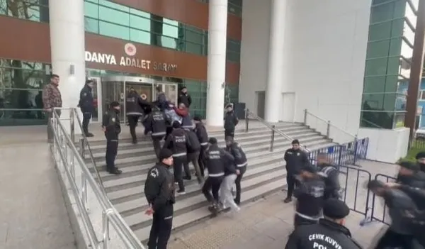 Zehir Tacirlerine Baskın