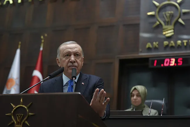son-dakika-baskan-erdogandan-chpye-yerel-secim-tepkisi-verilen-vaatlerin-hepsi-rafa-kalkti-1721821567520.jpeg Son dakika: Başkan Erdoğan'dan CHP'ye