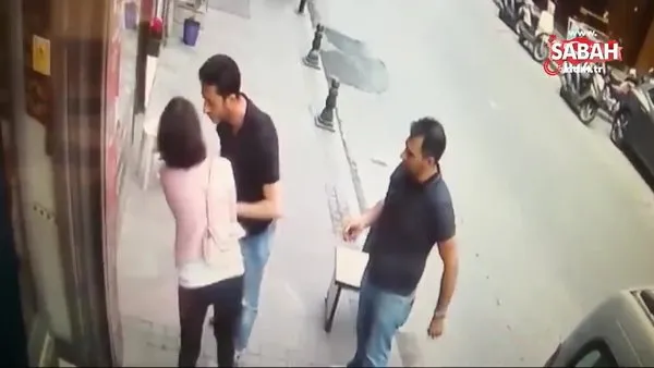İstanbul Başikteş'ta sokakta eşiyle kavga eden adam kendisini uyaran esnafa ekmek bıçağıyla böyle saldırdı!