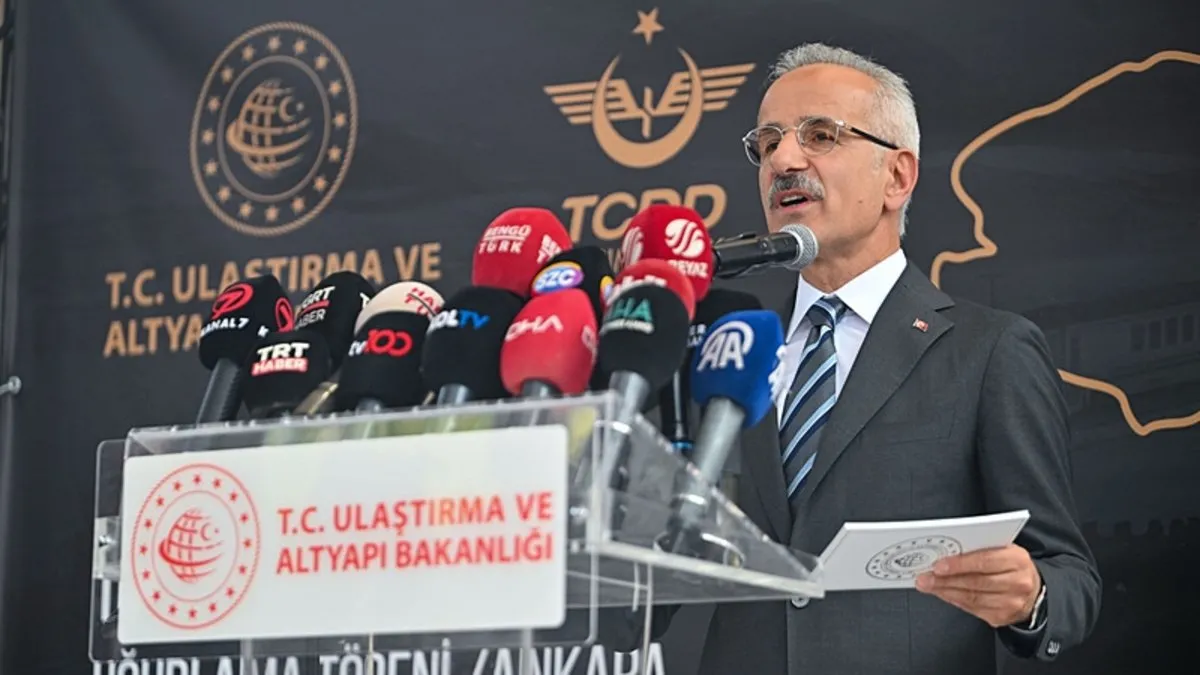 Turistik Tatvan Treni ikinci seferine törenle başladı