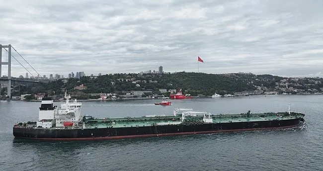 Boğazlardan geçiş ücreti güncelleniyor