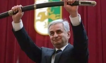 Abhazya’da göstericiler, sözde devlet başkanlık binasını bastı