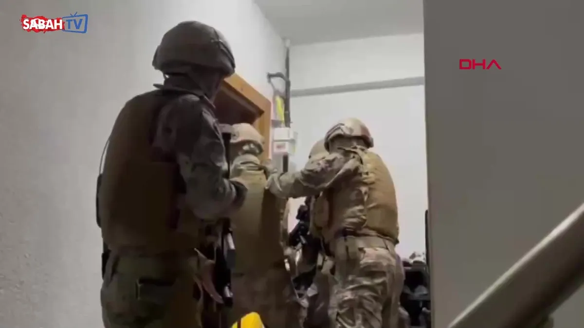 İstanbul merkezli 5 ilde suç örgütüne yasa dışı bahis operasyonu: 24 gözaltı | Video videosunu izle İstanbul merkezli 5 ilde suç örgütüne yasa dışı bahis operasyonu: 24 gözaltı | Video videosunu izle