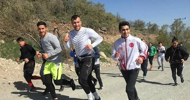 Muay Thai Milli Takımı zirveye koştu