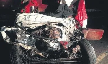 Yolcu otobüsü kamyonetle çarpıştı: 2 ölü 19 yaralı #erzincan Yolcu otobüsü kamyonetle çarpıştı: 2 ölü 19 yaralı #erzincan