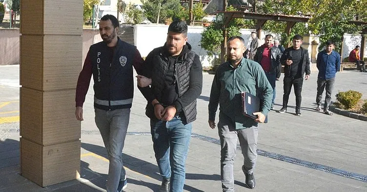 Tartıştığı öğrenciye Filistin şalından rahatsız olduğunu söyleyen servis şoförüne gözaltı
