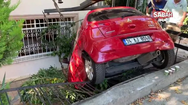 Bakırköy’de kaza yapan araç evin bahçesine uçtu: 1 yaralı | Video