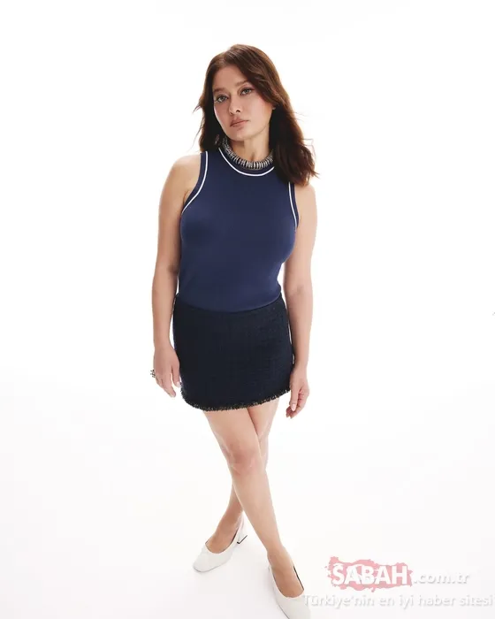 Nurgül Yeşilçay ekim ayında böyle denize girdi! Victoria’s Secret mankenlerini ti’ye aldı!