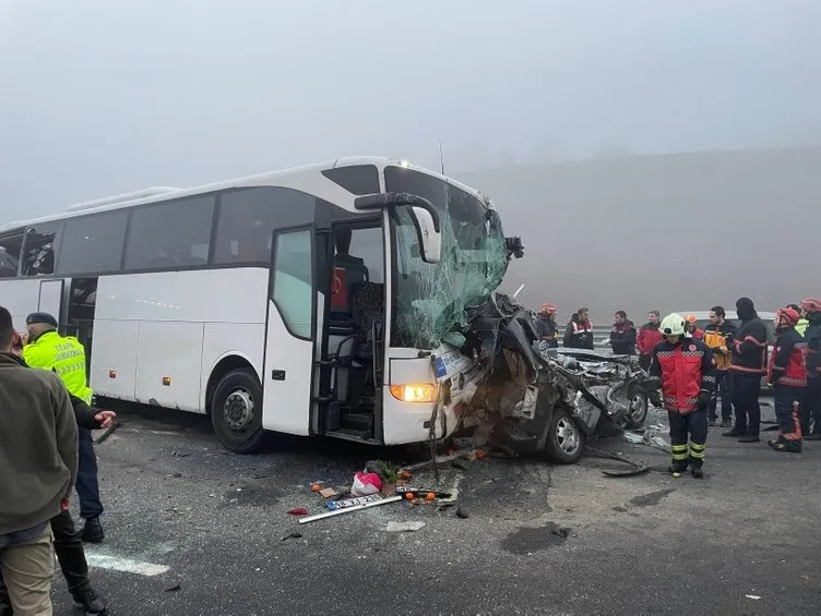 Sakarya Kuzey Marmara Otoyolu’nda zincirleme trafik kazası: 10 ölü, 61 yaralı var!