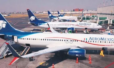 Öfkeli yolcu uçağın kanadına çıktı