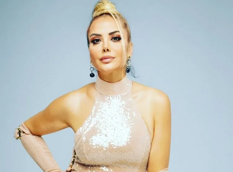 Tanyeli’ye ünlü arkadaşlarından sürpriz doğum günü! Partide böyle dans ettiler...