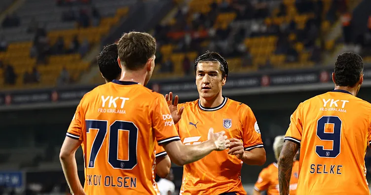 Başakşehir FK, 4 golle kazandı!