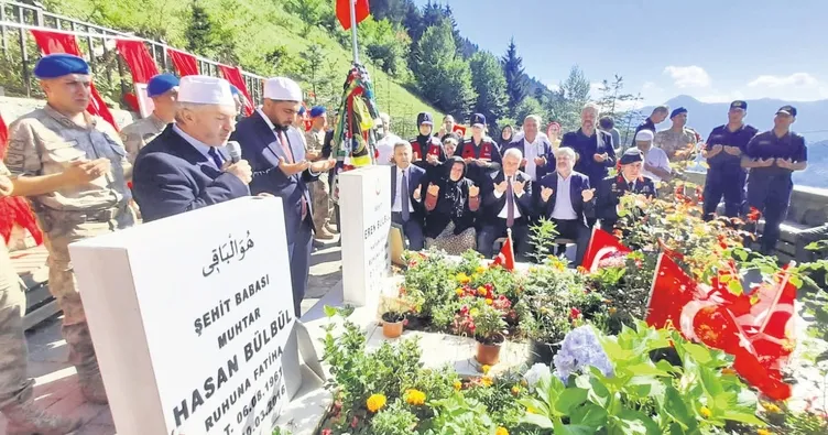 Milletin şehitleri dualarla anıldı