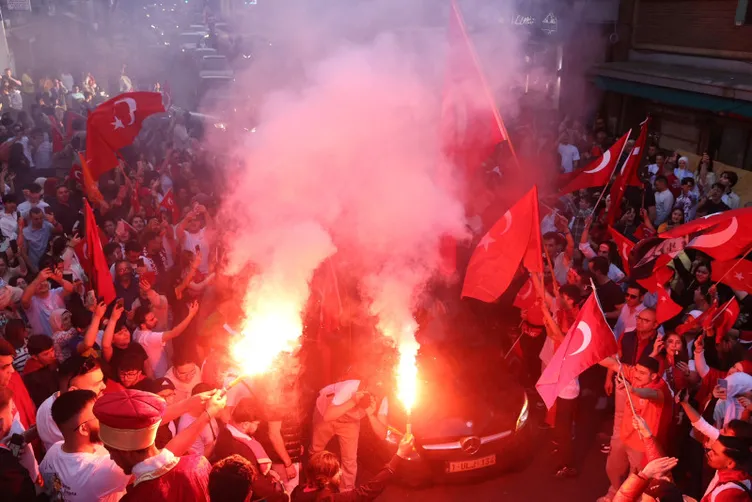 Dünyanın dört bir yanında kutlamalar başladı: Başkan Erdoğan’ın zaferi coşkuyla karşılandı!