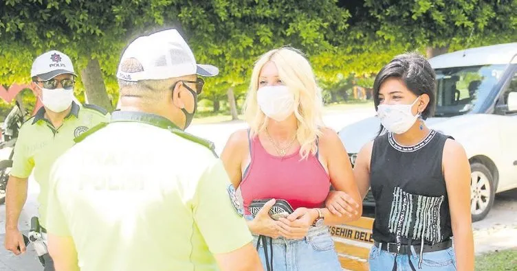 Adana sokaklarında maske denetımı