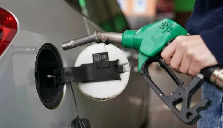 Petrol fiyatları yükseliyor! Akaryakıt zam, indirim var mı? 2 Ocak 2024 benzin fiyatı, motorin fiyatları kaç TL?