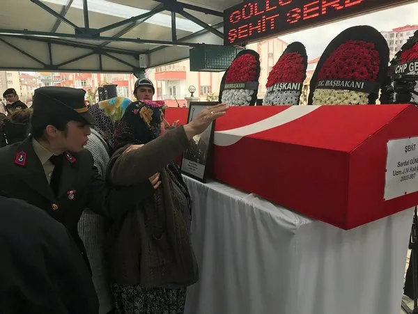 Dinamit imhası sırasında şehit düşen uzman çavuş toprağa verildi