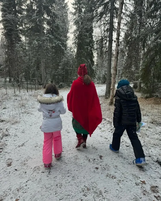 Ailecek kuzey ışıklarını izlediler! Engin Altan Düzyatan ile Neslişah Alkoçlar çiftinin çocuklarıyla muhteşem tatili...