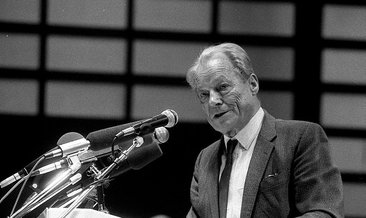 Almanya eski başbakanı Willy Brandt ABD muhbiri çıktı