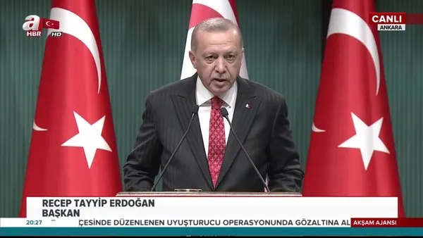 Başkan Erdoğan: Ana muhalefetin başındaki zata Türk Bayrağını tanıtacağız